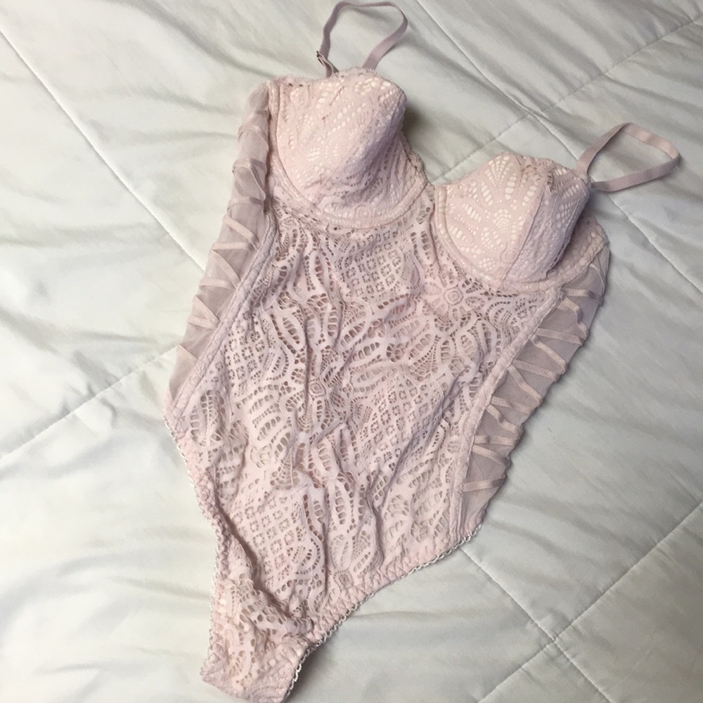 VS Lace Bodysuit